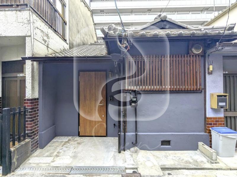 長瀬駅徒歩約4分!/改装済み古民家跡/1階路面店舗+2階//BX138