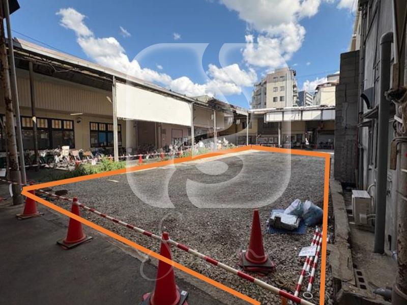 九条駅徒歩約3分！/☆商店街内の新築スケルトン☆/1階路面店舗//BS308